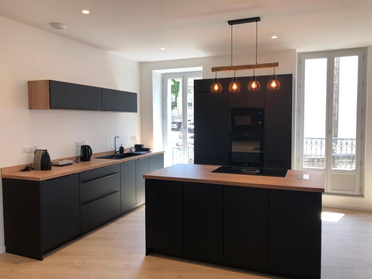Appartement T3 Hippocrate 106 M2 Centre-Ville *