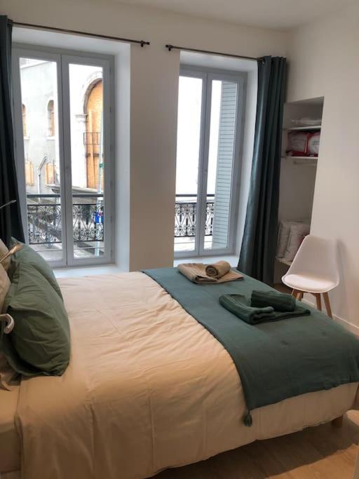 Appartement Appartement T3 Hippocrate 106 M2 Centre-Ville *