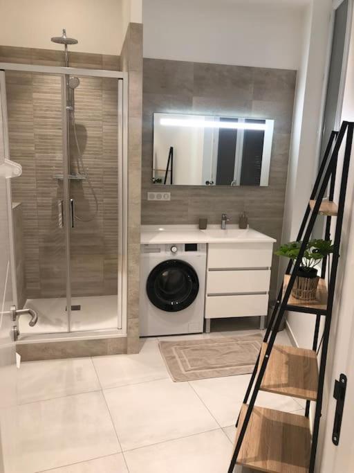 Appartement Appartement T3 Hippocrate 106 M2 Centre-Ville