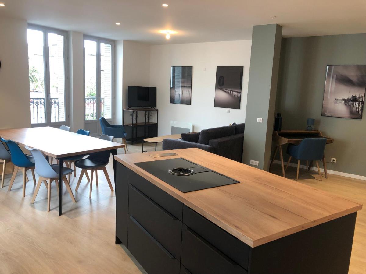 Appartement T3 Hippocrate 106 M2 Centre-Ville Appartement *