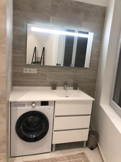Appartement T3 Hippocrate 106 M2 Centre-Ville * Aix-les-Bains